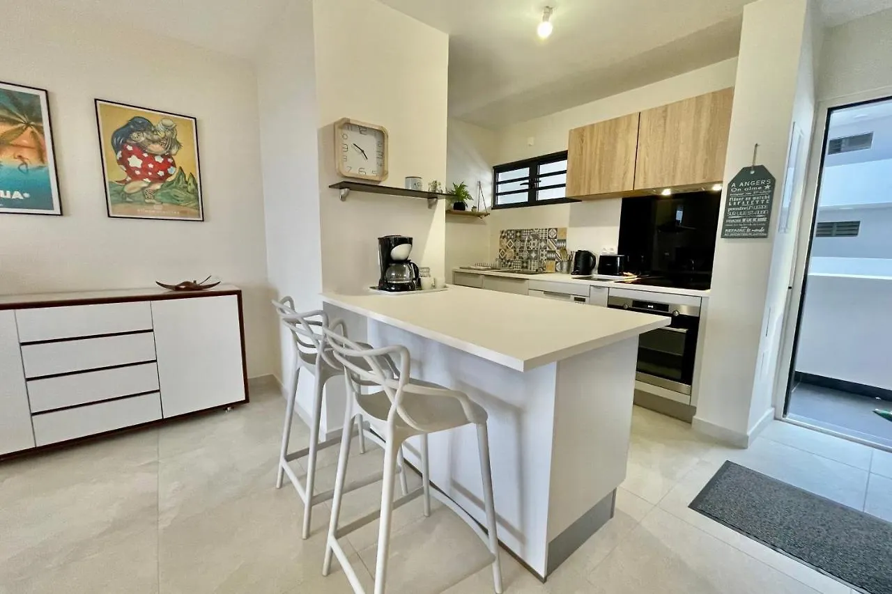 Mititai Condo Sea View & Pool The Quiet Place Near The Airport Faaa French Polynesia
