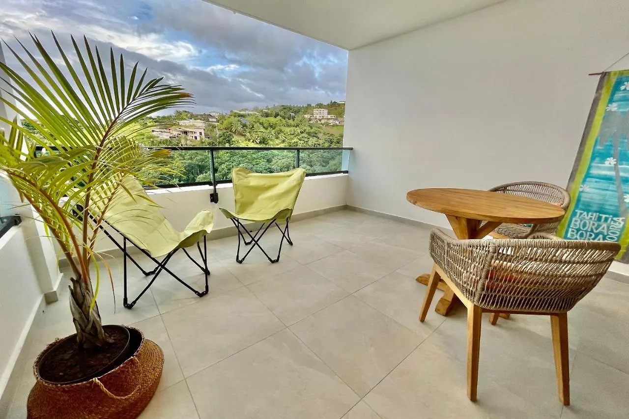 Mititai Condo Sea View & Pool The Quiet Place Near The Airport Faaa